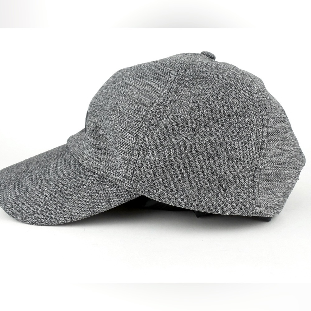 Under Armour hat - Picture 3 of 3